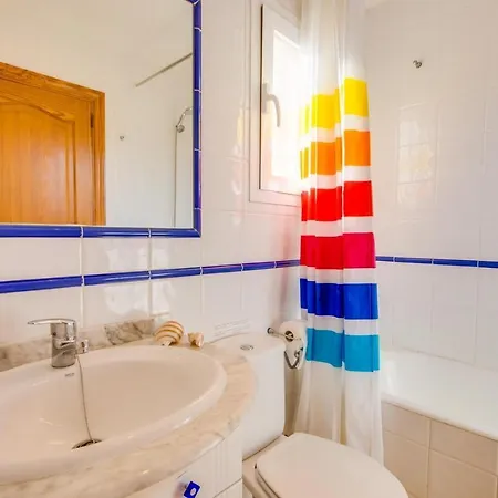 Can Picafort Holiday Sleeps 5 With Air Con And Wifi *
