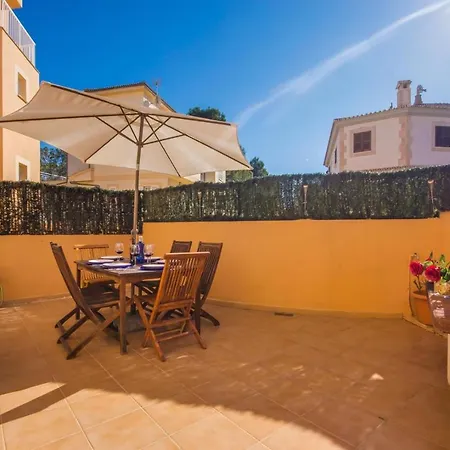 Can Picafort Holiday Sleeps 5 With Air Con And Wifi