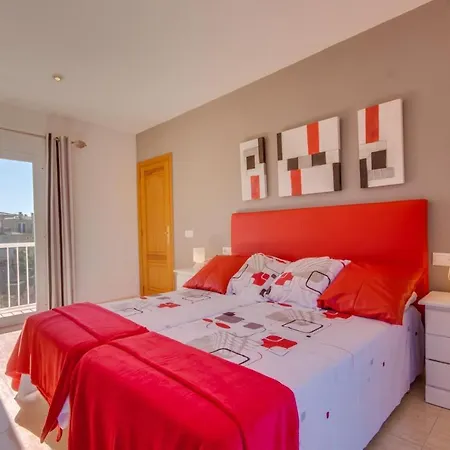 Can Picafort Holiday Sleeps 5 With Air Con And Wifi * Can Picafort (Mallorca)