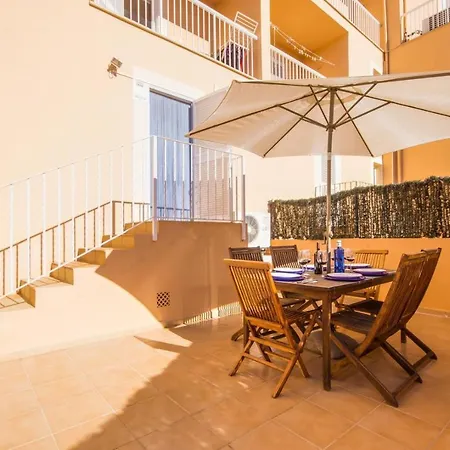 Can Picafort Holiday Sleeps 5 With Air Con And Wifi